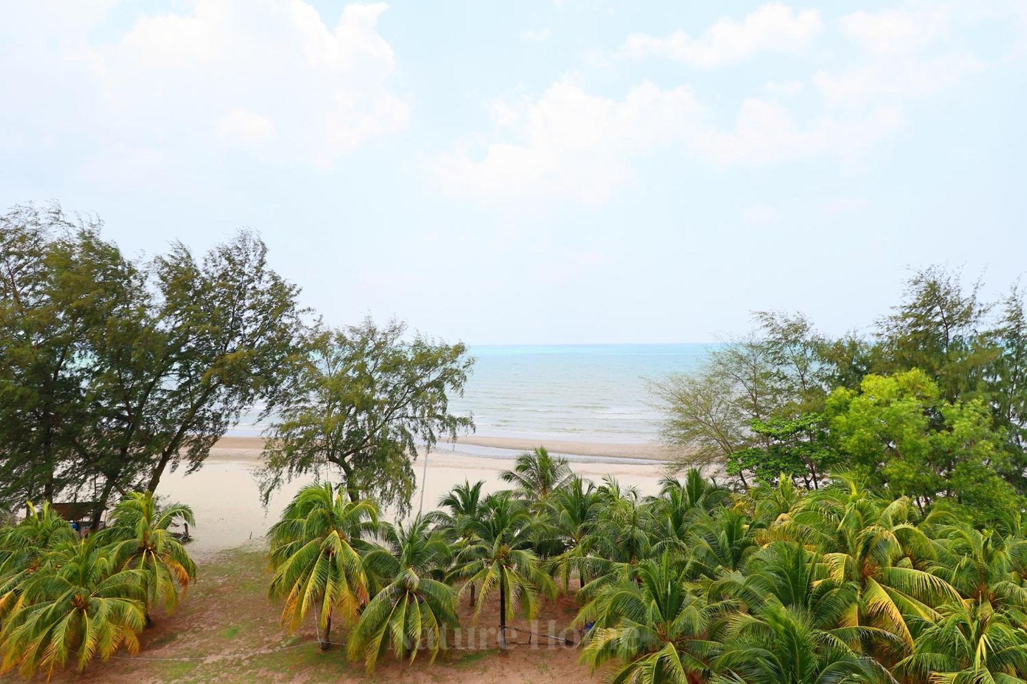 Nature Home 2 - Swiss Garden Resort Residences Beachfront Villa Kuantan Luaran gambar